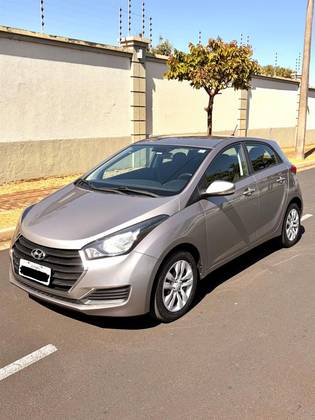 HYUNDAI HB20 1.6 COMFORT STYLE 16V FLEX 4P AUTOMÁTICO HYUNDAI HB20 1.6 COMFORT STYLE 16V FLEX 4P AUTOMÁTICO